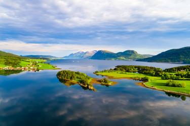 Similar image 21915429