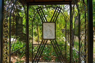 Similar image 21914460