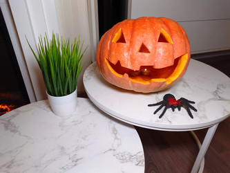 Similar image 21913480