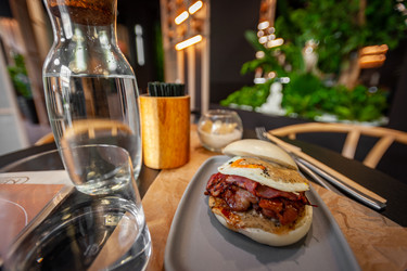 Similar image 21936650