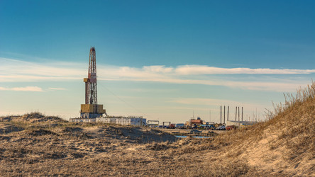 Similar image 21937480