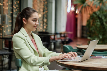 Similar image 21920535