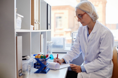 Similar image 21931479