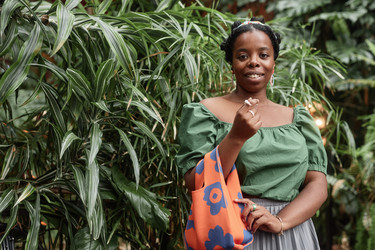 Similar image 21931127