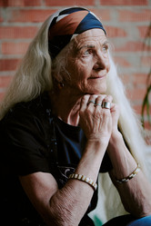 Similar image 21920351