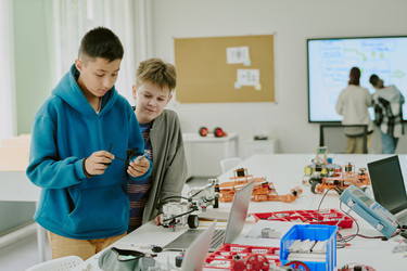 Similar image 21958015