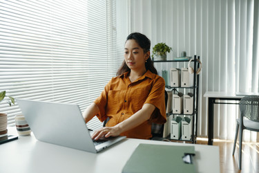 Similar image 21955998