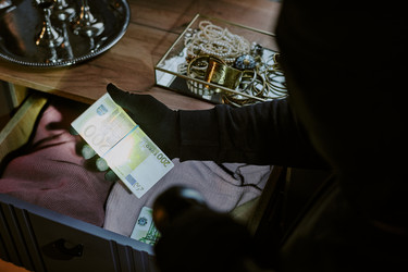 Similar image 21957710