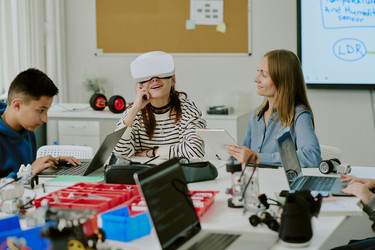 Similar image 21957605