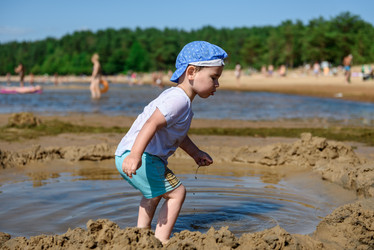 Similar image 21975915