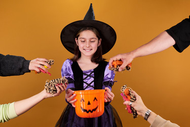 Similar image 21956010