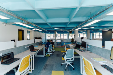 Similar image 21950327