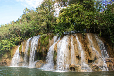 Similar image 21955133