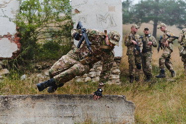 Similar image 21966998