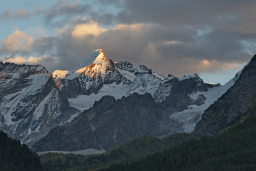 Similar image 21954901