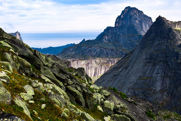 Similar image 21973918