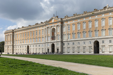 Similar image 21975235