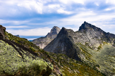 Similar image 21973921