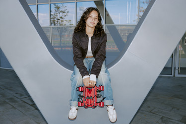 Similar image 21957010