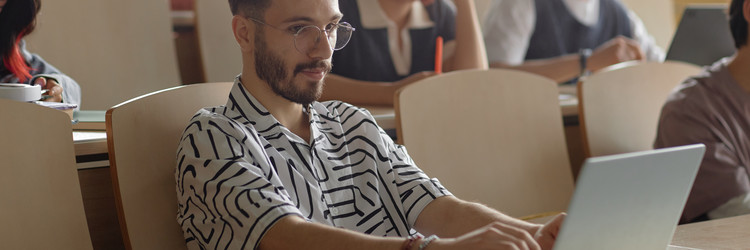 Similar image 21956000