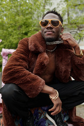 Similar image 21957019