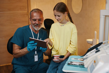 Similar image 21985619