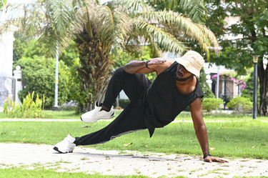 Similar image 21984732