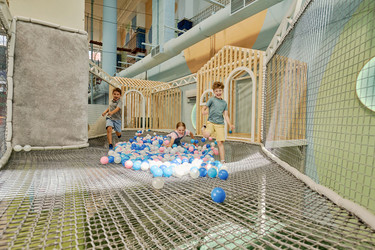 Similar image 21983676