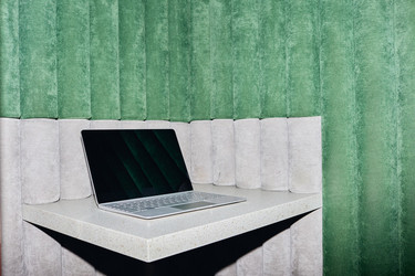 Similar image 21999752