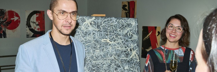 Similar image 22000813