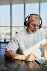 Similar image 21999763