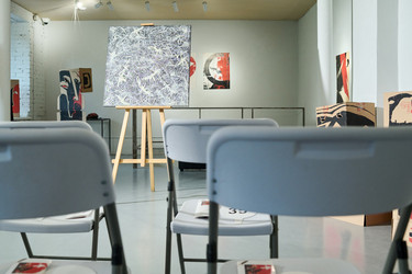 Similar image 22000819