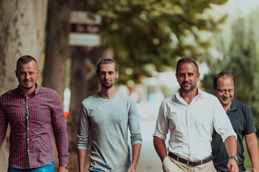 Similar image 22004691