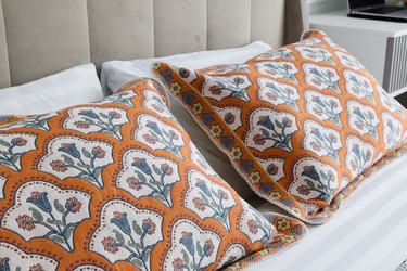 Similar image 21997896