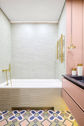 Similar image 21999112