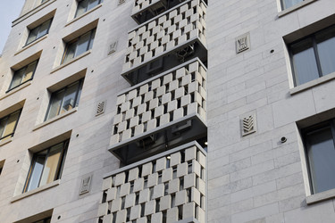 Similar image 21996371