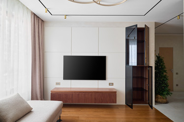 Similar image 21996978