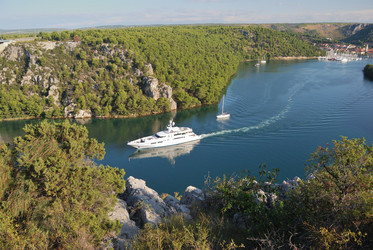 Similar image 21994706