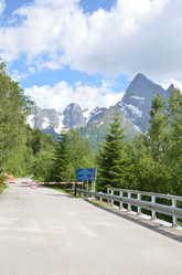 Similar image 21996255