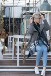 Similar image 21999052