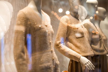 Similar image 22002159