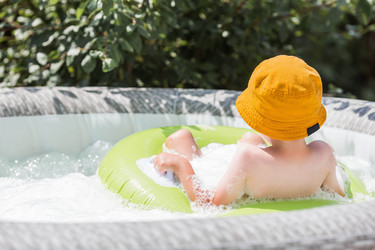 Similar image 22008772