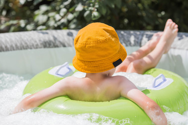 Similar image 22008796