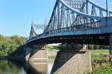 Similar image 22015763