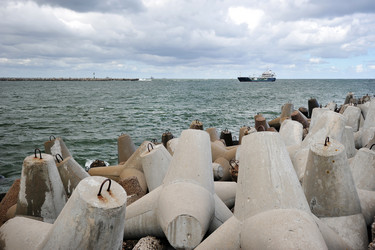 Similar image 22015743