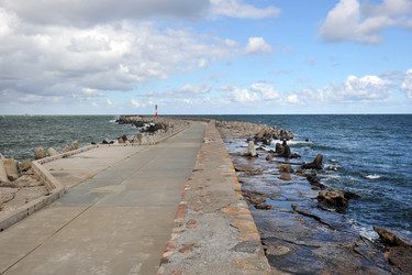 Similar image 22015778