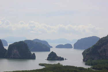 Similar image 22011841