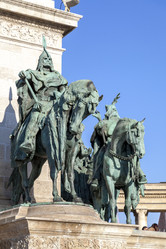 Similar image 22011624