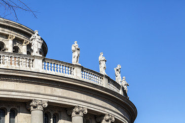 Similar image 22011637