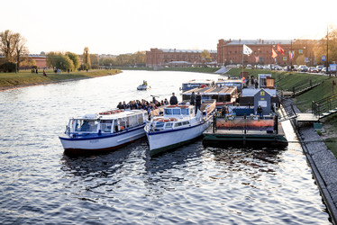 Similar image 22016183